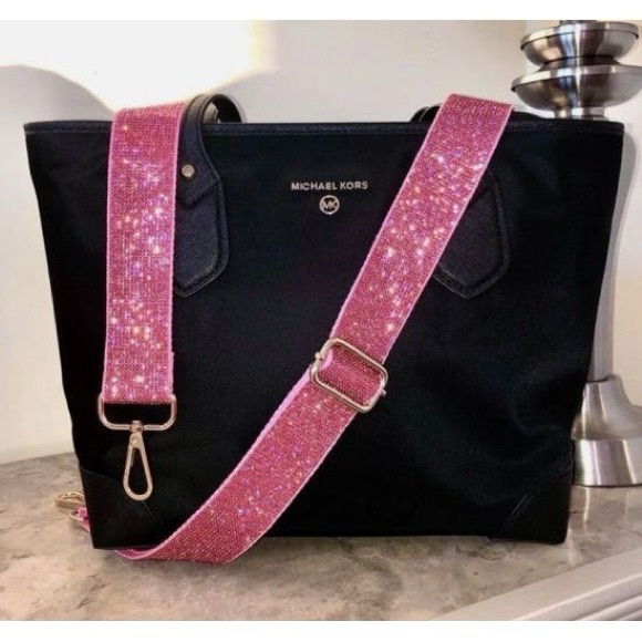 BRAND NEW WITH TAGS Barbie Pink Rhinestone Crossbody Strap Adjustable Glam - Picture 2 of 3